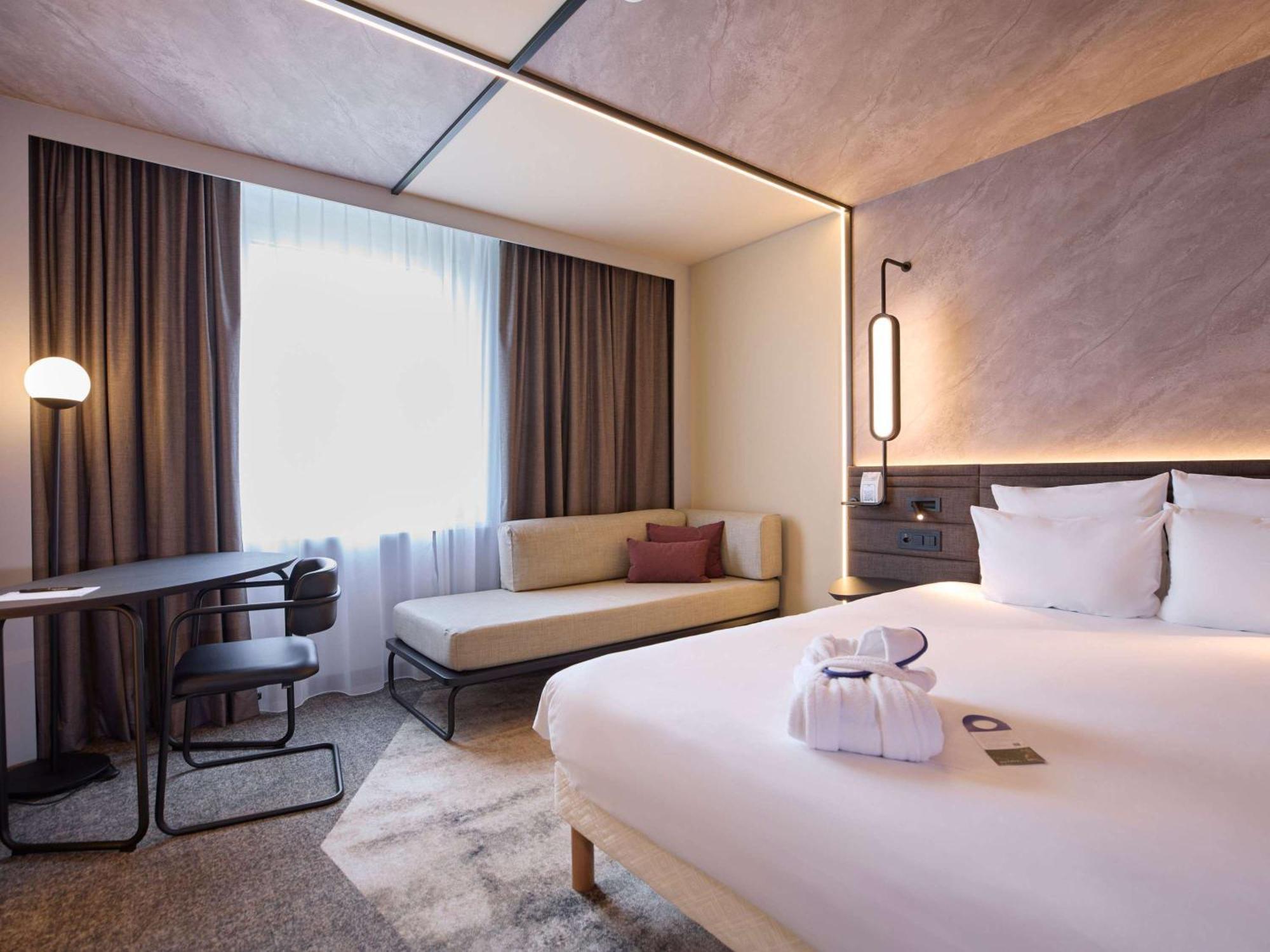 Novotel Zuerich Airport Messe Hotel 4*