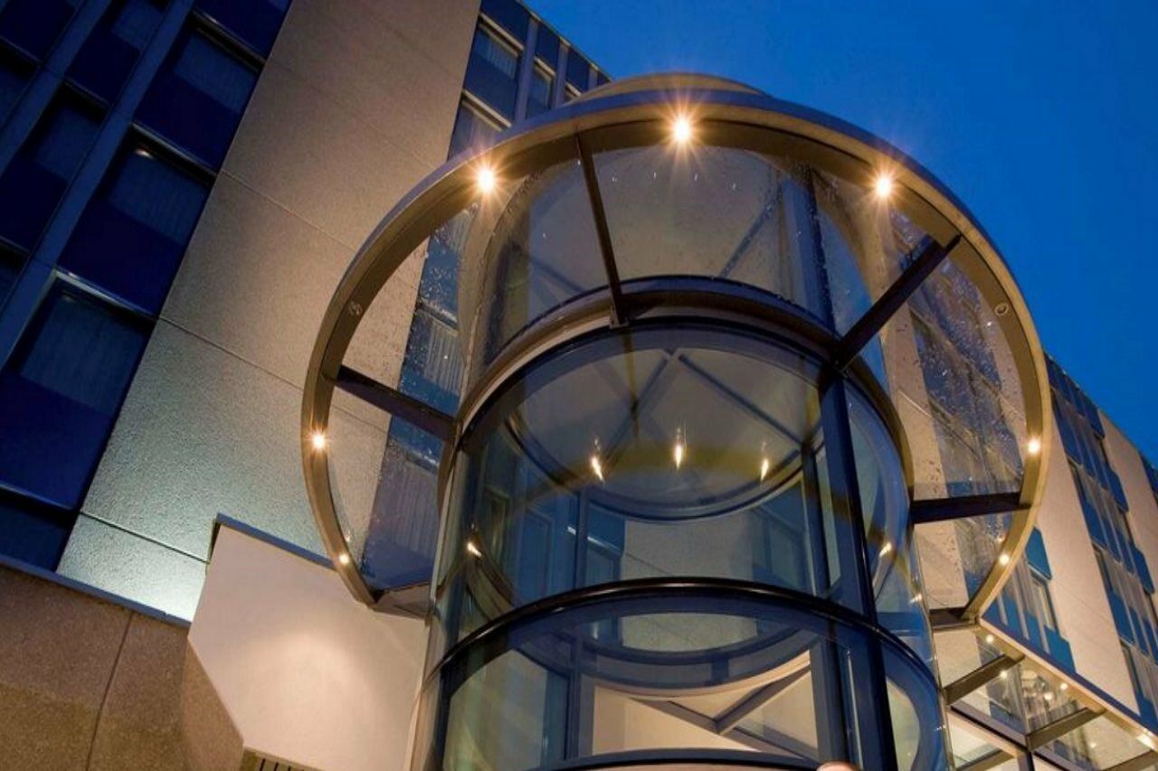 Novotel Zürich Airport Messe 4*